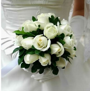 send 15 white roses Nanchong
