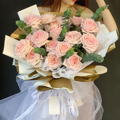 send 17 pink roses to beijing
