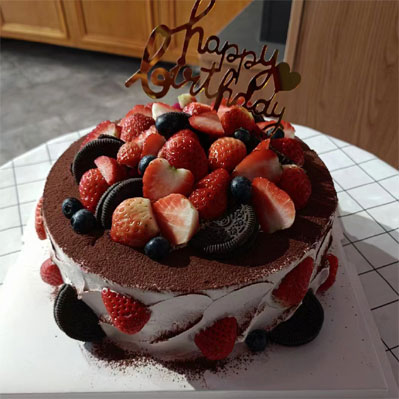 send chocolate strawberry cake 