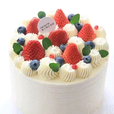 send strawberry & blueberry cake to nanning