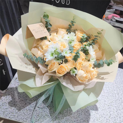 send 20 champagne roses to  nanning